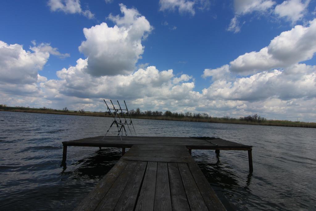 Recreation Complex Tri Karasya Bilyayivka Esterno foto